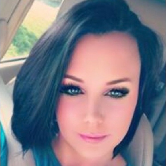 Meet your Posher, Cassi - Picture 1 of 1